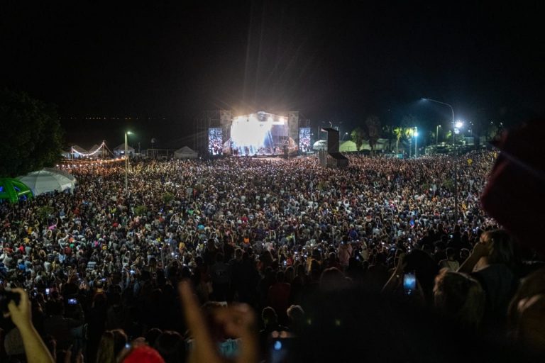 Fiesta Nacional del Mate: Unas 40 mil personas disfrutaron la primera noche