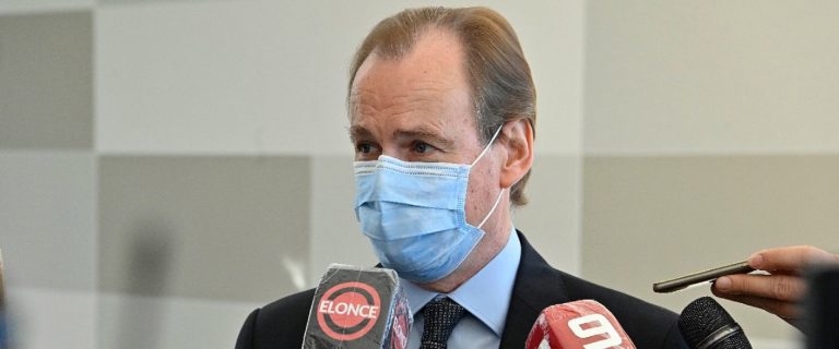 La pauta salarial de los trabajadores estatales será igual a la de los docentes