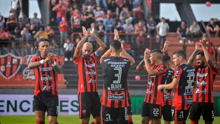 Patronato y Colón jugarían por la Copa Argentina en junio y en Rosario