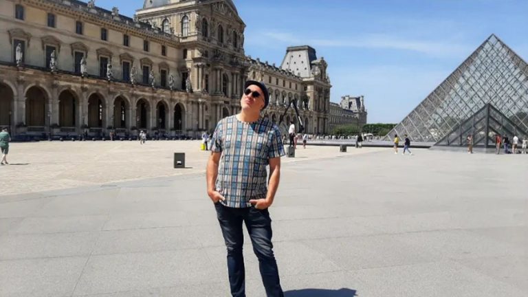 Rep y sus obras, presentes en París