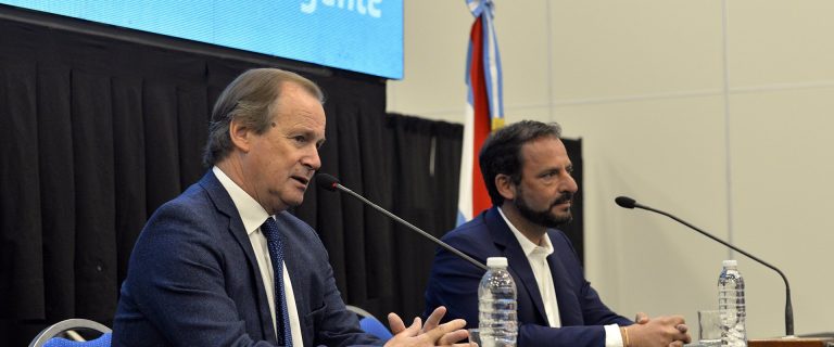 Bordet llamó a generar un desarrollo portuario que potencia las economías de las provincias