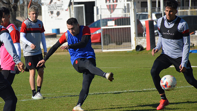 Patronato: Facundo Sava piensa en tres cambios para recibir a Arsenal