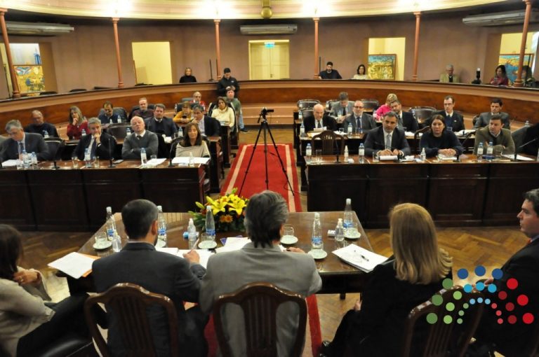 Diputados tratará una modificación a la Ley de Obras Públicas y la creación de cargos y cupos para la Cafesg