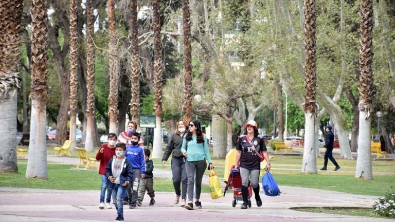 Se espera una primavera “más cálida de lo normal” en parte del país