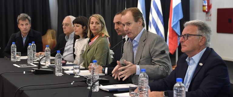 Entre Ríos y Uruguay se unen para impulsar la producción de cáñamo y cannabis medicinal