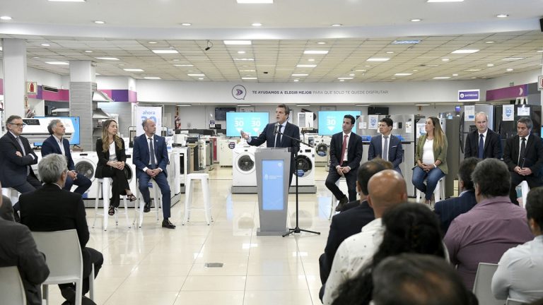 Se puso en marcha “Ahora 30”, para cuidar el consumo y el mercado interno