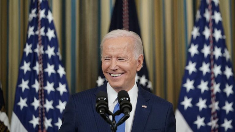 El partido de Biden mantiene la mayoría en el Senado de EEUU