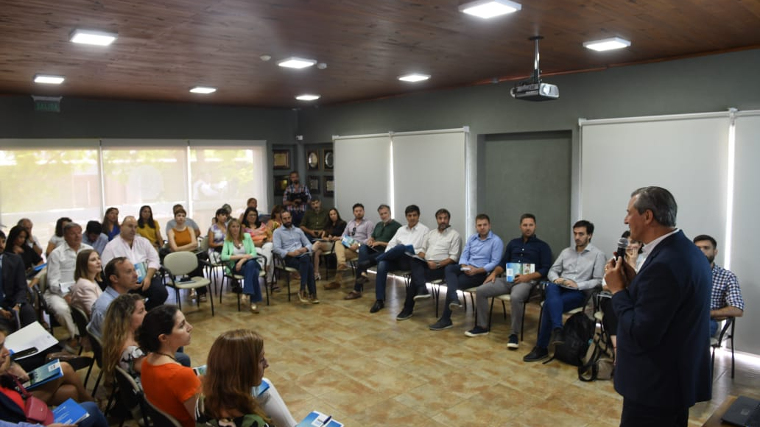 Bahl convocó al Consejo Asesor de Marca Paraná a participar del diseño del proyecto para el destino del Puerto Nuevo