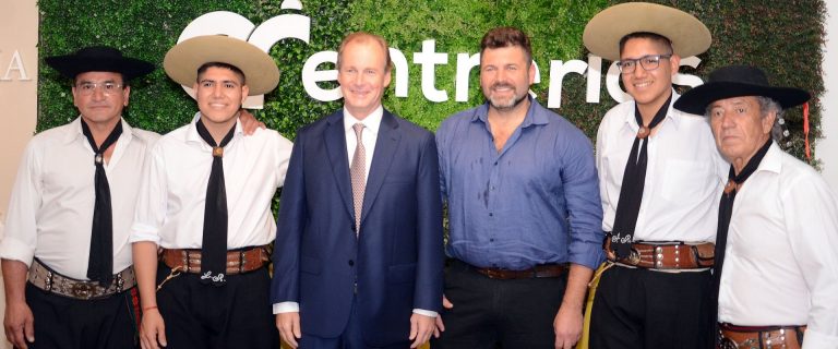 Bordet participó de la presentación del Prefederal en Casa de Entre Ríos