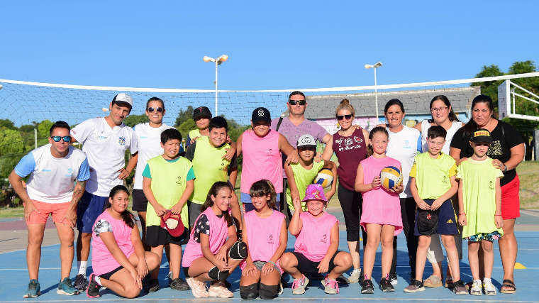 Dos mil gurises de distintos barrios participan de las Escuelas Municipales de Deportes