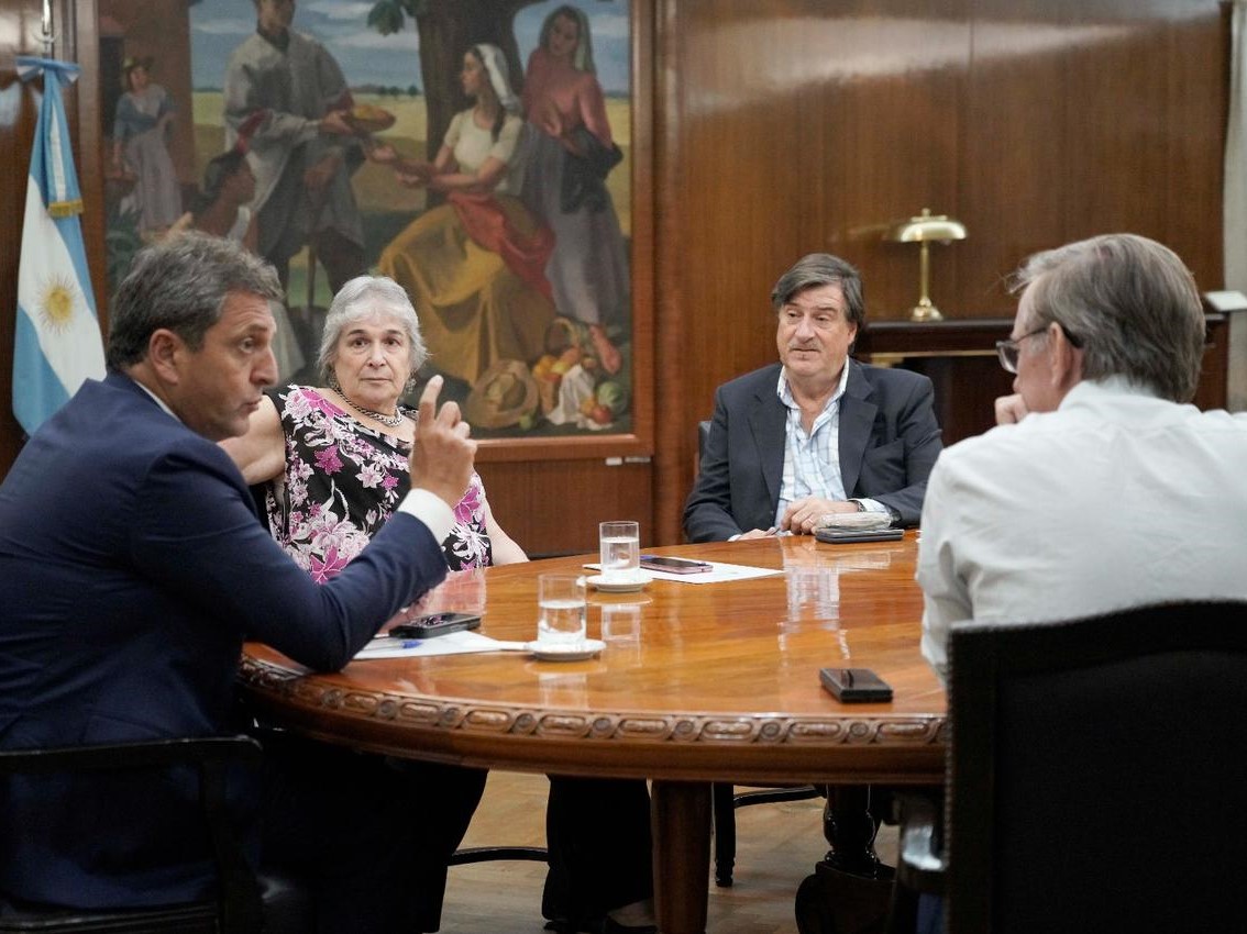 Influenza aviar: Se suspenden las exportaciones tras la confirmación del primer caso positivo en aves de corral