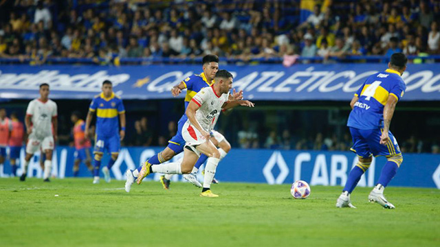 Boca perdió 3-2 con Instituto en la Bombonera y sumó un nuevo traspié