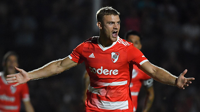 River vence 1-0 a Sarmiento y se sube a la punta de la Liga Profesional