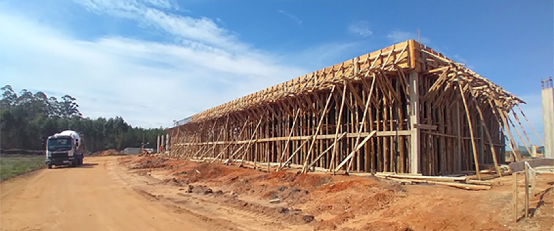 Con varios frentes de obra avanza el aeropuerto