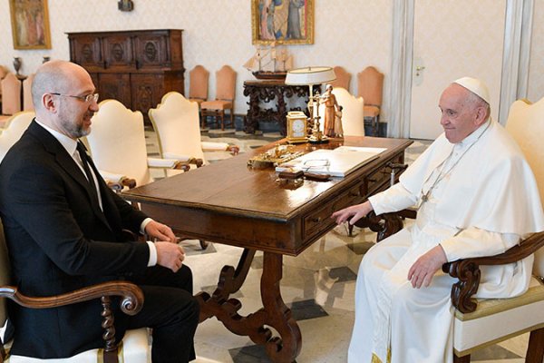 El Papa re reunió con el premier ucraniano para hablar de “consolidación de la paz”