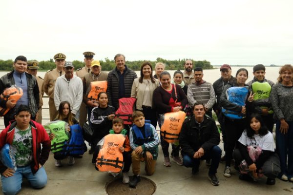 Pescadores de Puerto Sánchez recibieron capacitación y elementos de protección