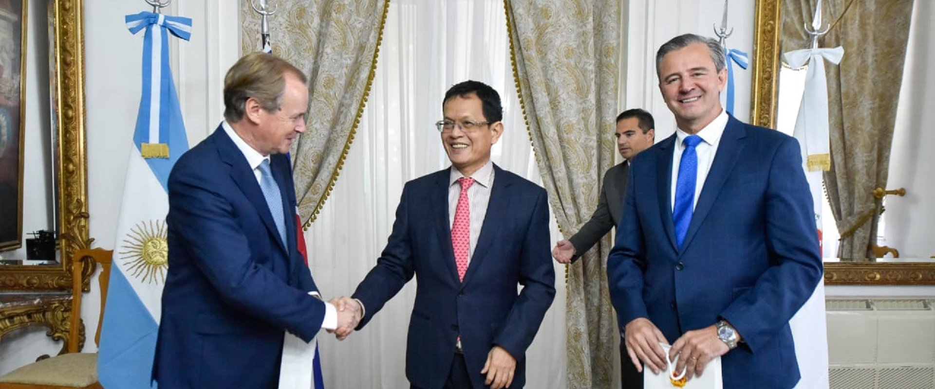 Tras las gestiones de Bordet, Vietnam dispuso la apertura de los cítricos dulces entrerrianos