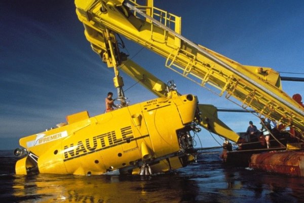 Cómo es el robot que utilizarán para buscar al submarino Titan