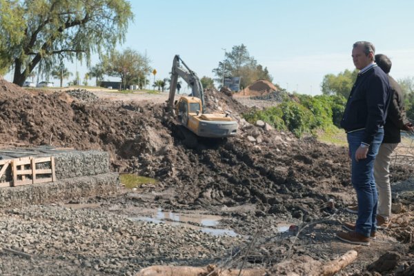 Bahl: “Después de 30 años, este verano nos vamos a poder meter al agua en el Thompson”