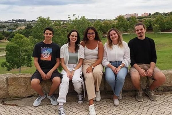 Seis jóvenes demandan a 32 países por la crisis climática