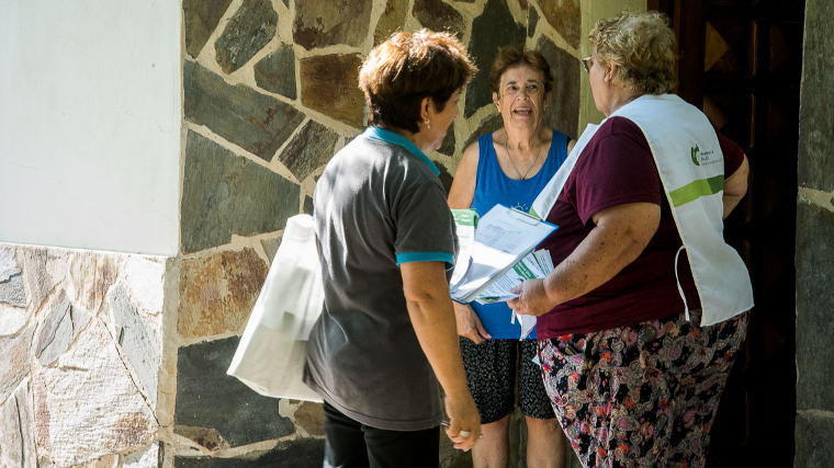 Continúan los bloqueos y la fumigación por casos de dengue