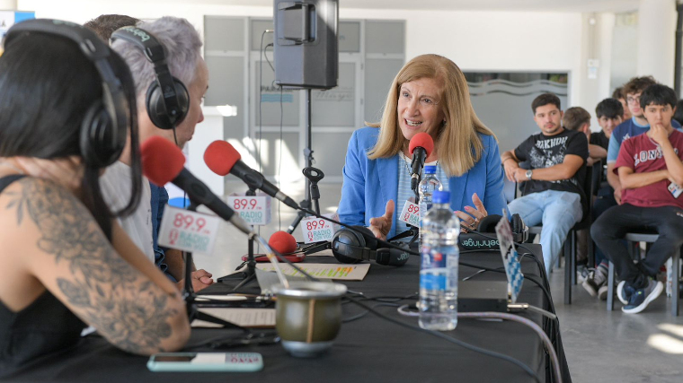 Sin colectivos: Romero insistió a Buses Paraná para que cumpla con el servicio