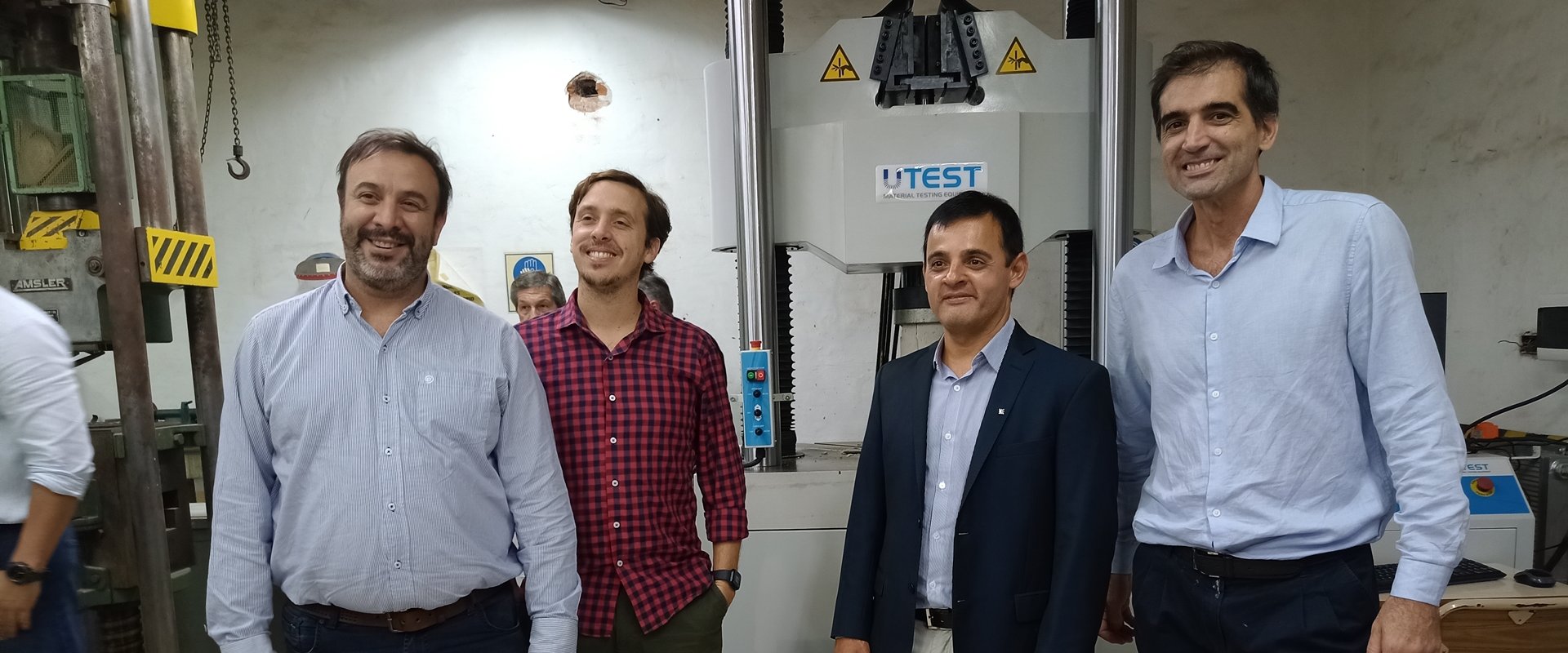 Con el acompañamiento de la provincia, la Universidad Tecnológica sumó maquinaria