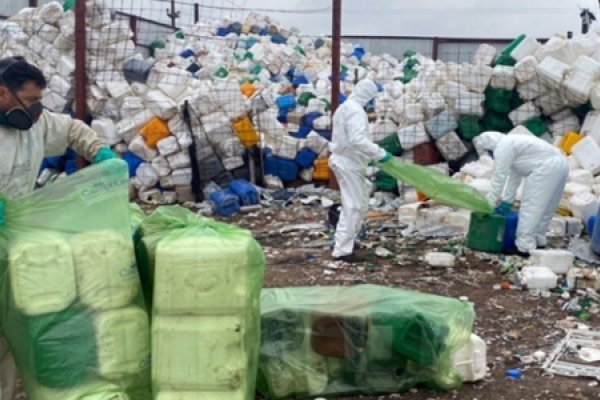 Lograron clausurar en Entre Ríos un depósito ilegal de bidones de agroquímicos