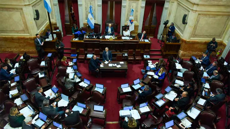 Con cambios y el desempate de Villarruel, el Senado nacional aprobó la Ley Bases