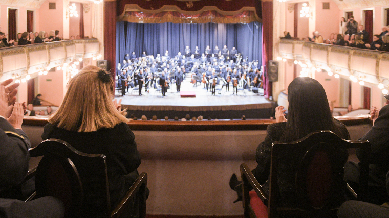La Gala Patria por el 9 de Julio colmó el Teatro 3 de Febrero