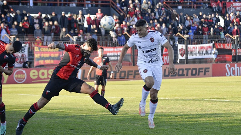 Patronato logró un gran triunfo ante Colón de local por la Primera Nacional