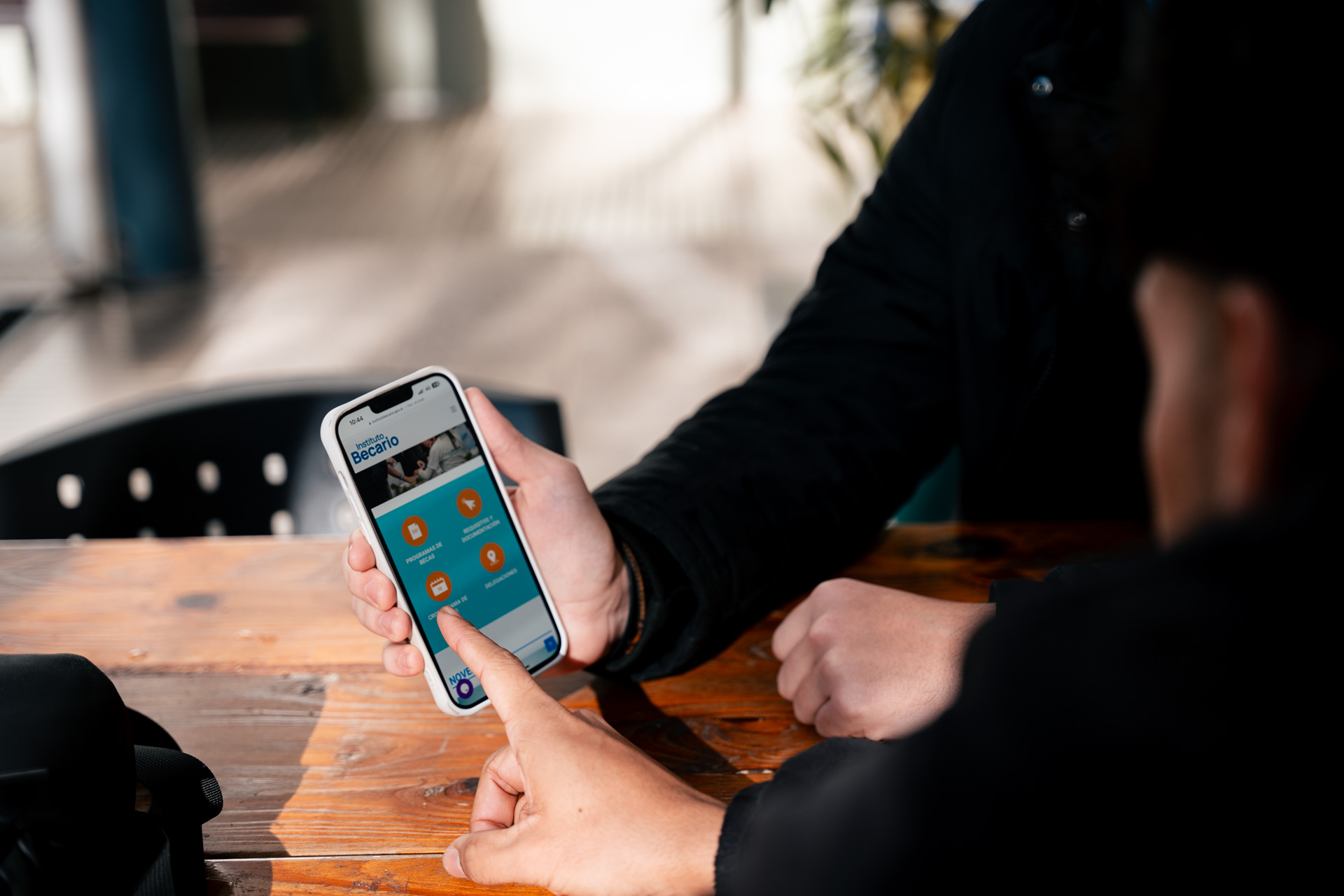 Inicia el cronograma de becas provinciales a estudiantes