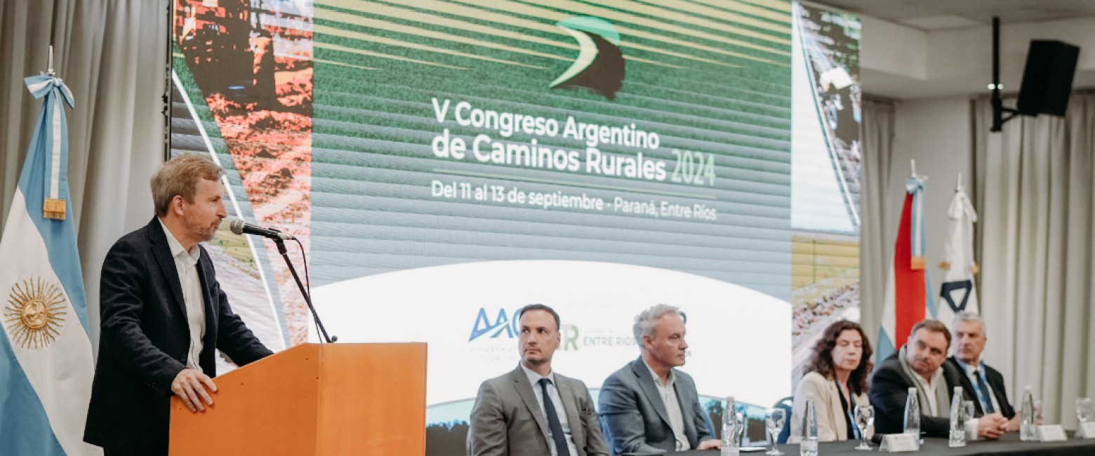 Frigerio participó en la apertura del Congreso Argentino de Caminos Rurales