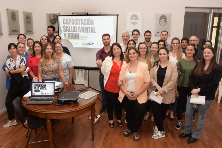Promocionan la salud mental y los derechos humanos en la Administración Pública