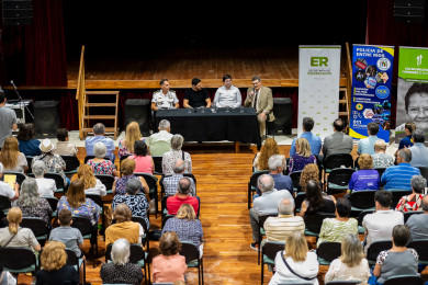 Más de 700 adultos mayores se capacitaron en habilidades digitales y prevención de estafas