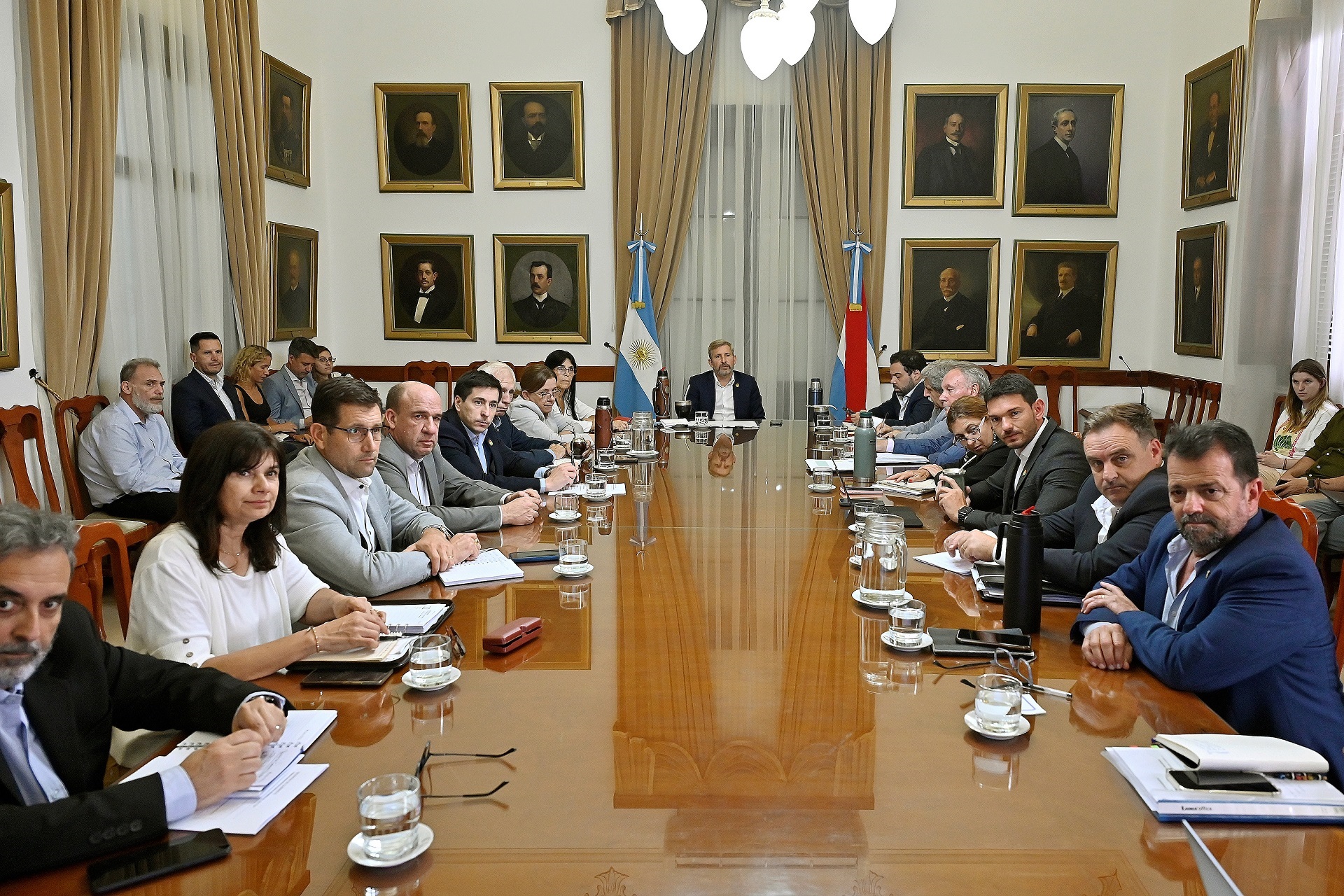 La digitalización en la administración pública y los caminos de la producción, en la agenda del gabinete