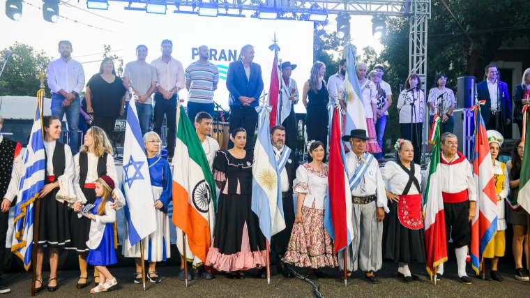 Comenzó una nueva edición de la Feria de las Colectividades