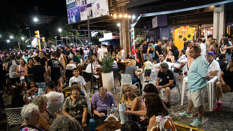 El sector comercial destacó la iniciativa Viví Paseo 25 de Mayo