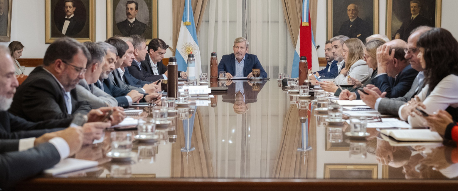 Licitaciones, agenda legislativa y control del gasto, entre los principales temas abordados en reunión de gabinete