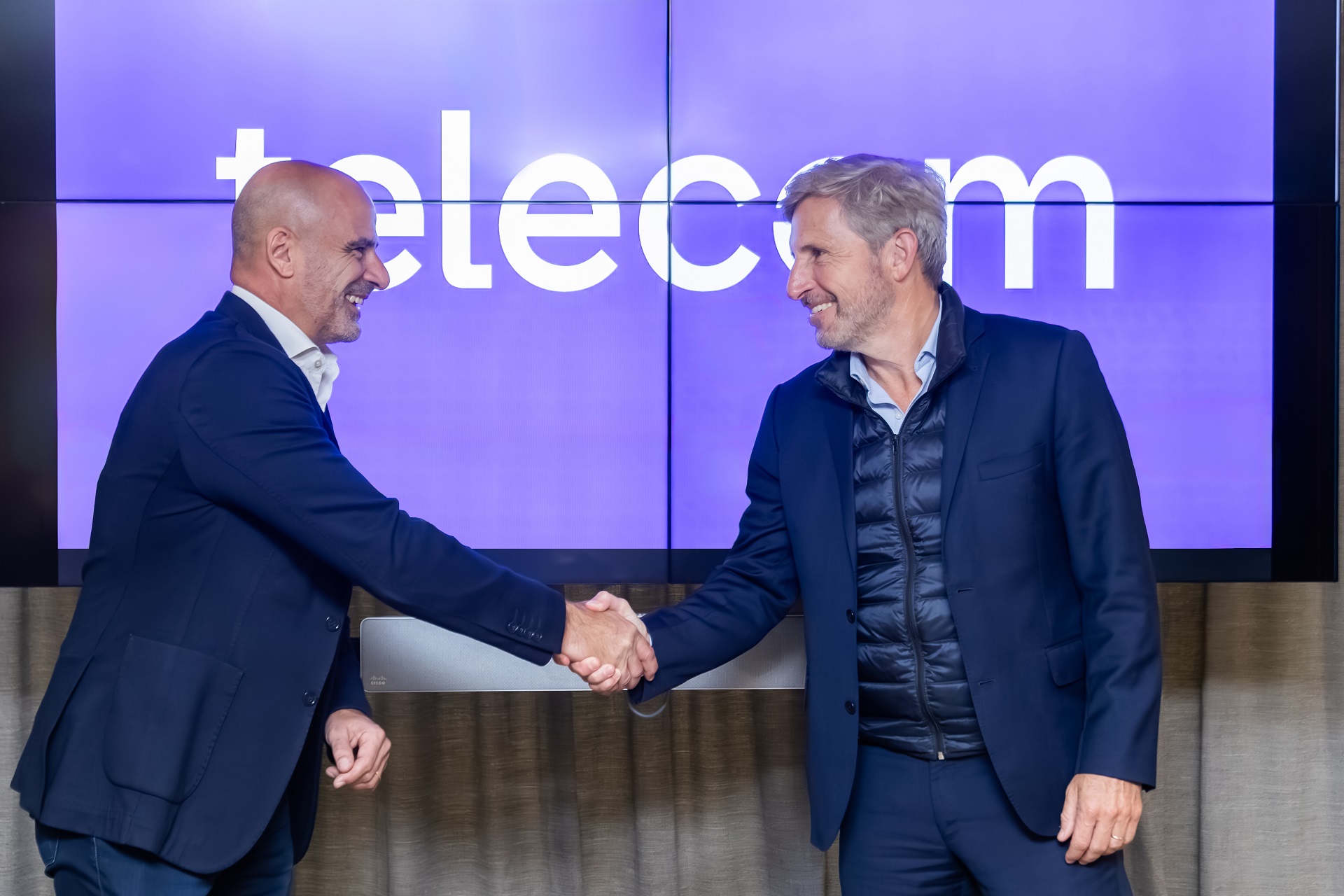 Telecom invertirá 8 millones de dólares para mejorar la conectividad en Entre Ríos