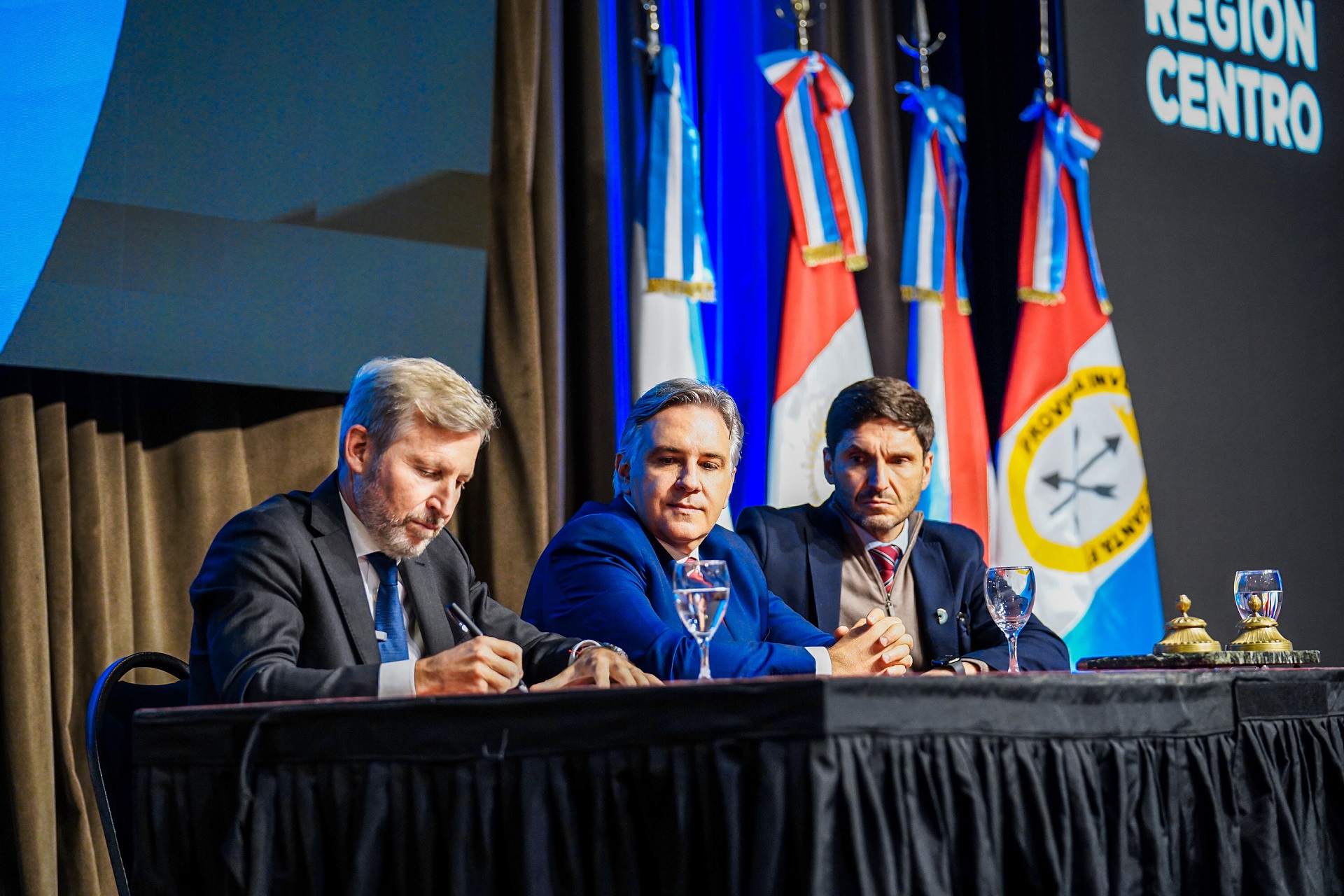 Los gobernadores de la Región Centro lanzaron una agenda común para la educación