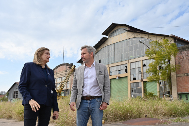 En un hecho histórico, la provincia tomó posesión del puerto de Paraná