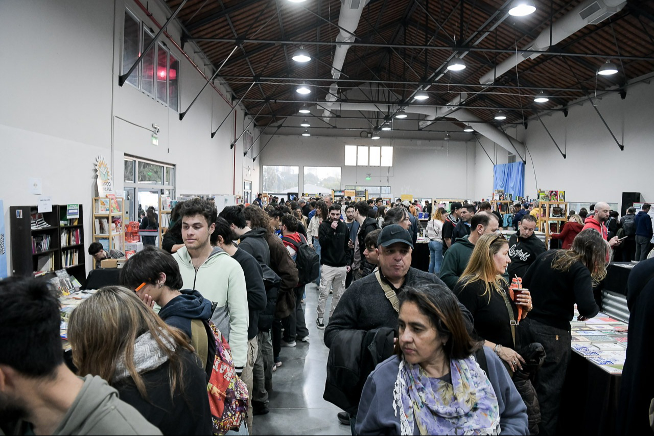 Miles de personas visitaron la feria del libro Paraná Lee