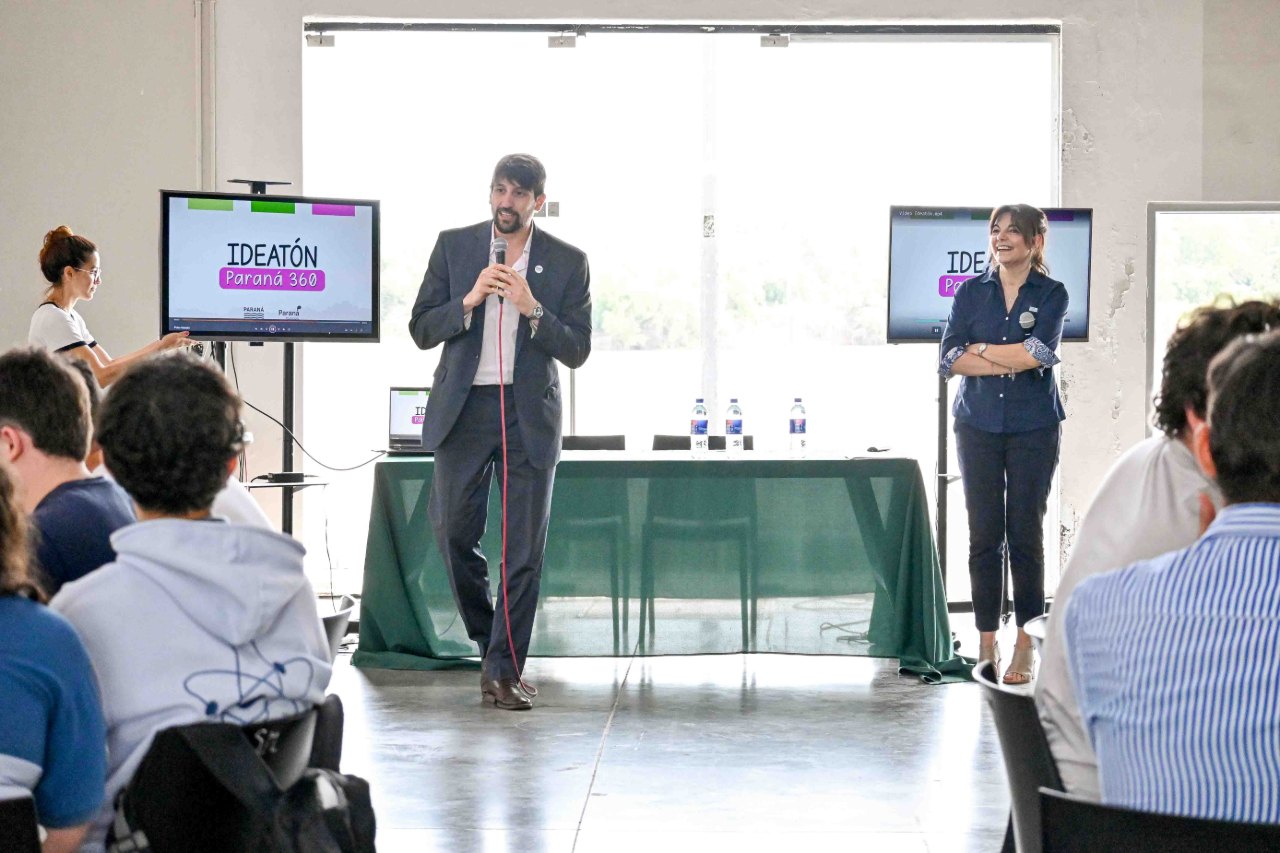 Estudiantes universitarios y secundarios participaron del primer Ideatón Paraná 360