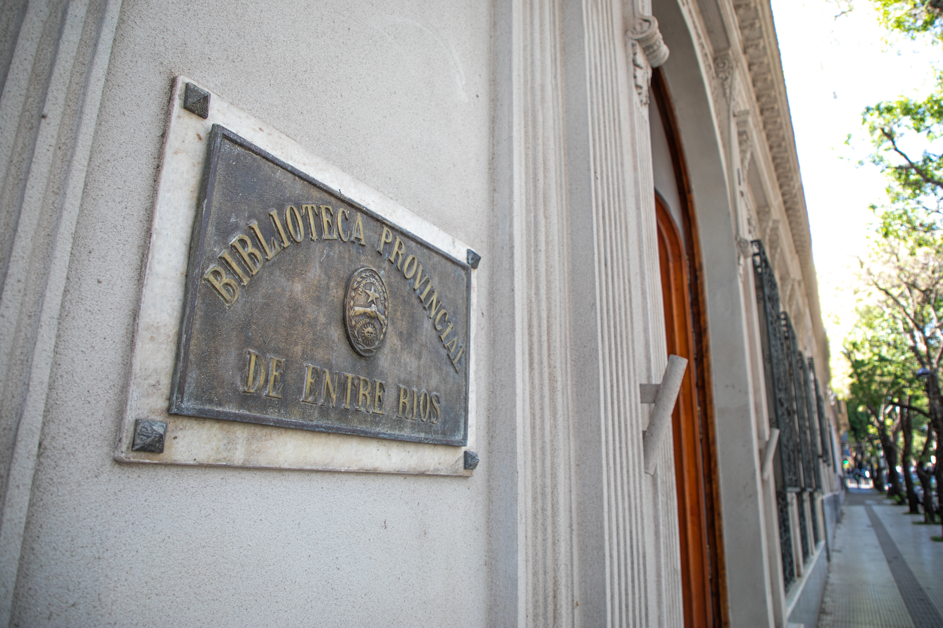 La Biblioteca Provincial celebra 51 años con una entrega de premios y la recuperación de su patio-jardín