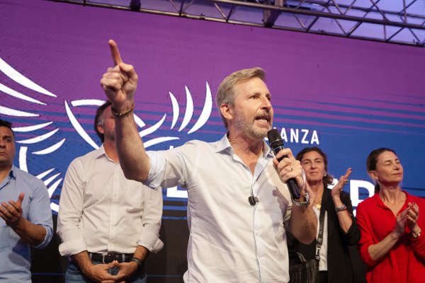 “Los argentinos decidimos no volver atrás”, expresó Frigerio tras el triunfo