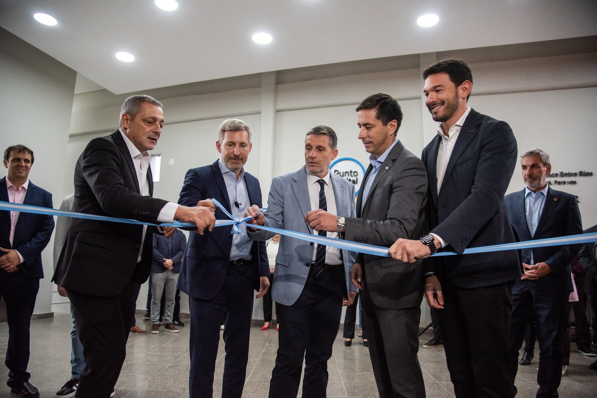 La provincia inició otra fase de Puntos Digitales en facultades