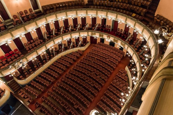 El Teatro 3 de Febrero presentó su agenda de abril